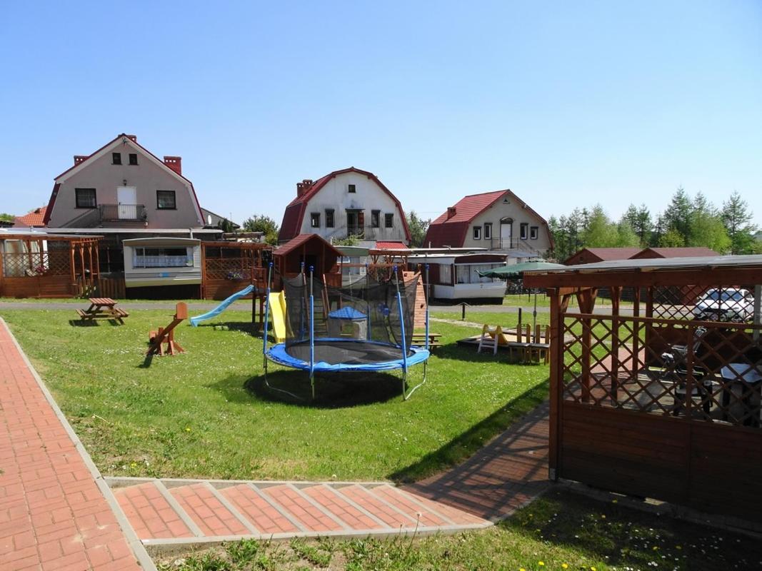 O.W. "Joasia I Maciek" Hotel Jarosławiec Buitenkant foto